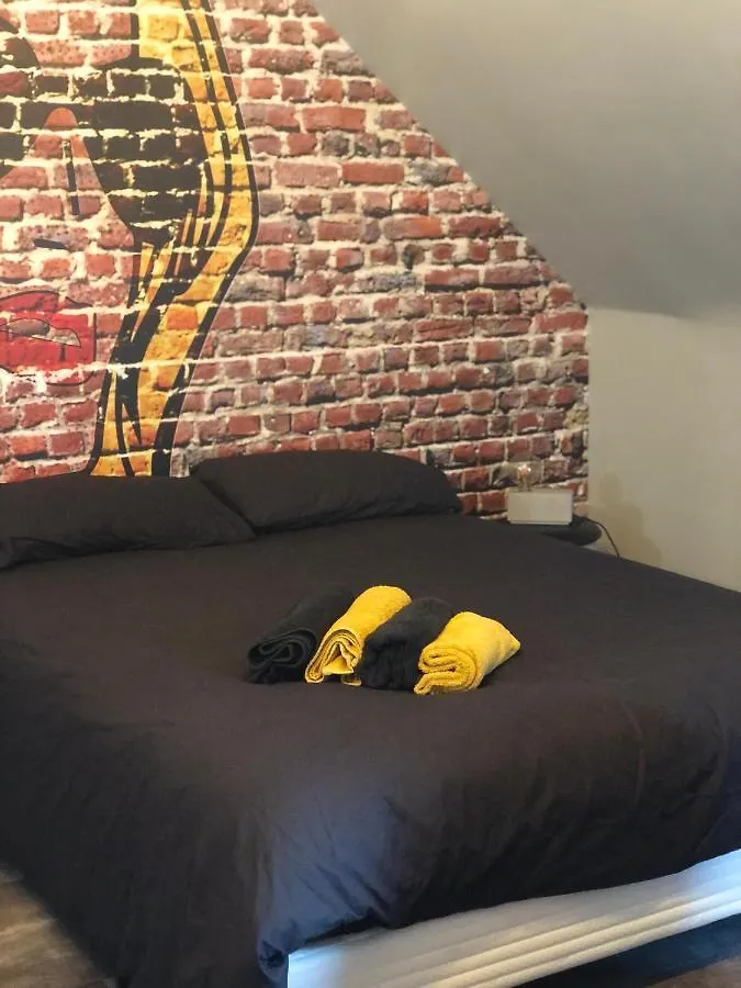 Apartment Le Studio D'Angele : Blondie Bruz