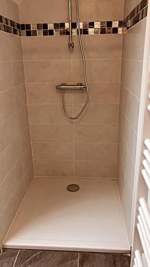Apartamento Le Studio D'Angele : Blondie Bruz Francia