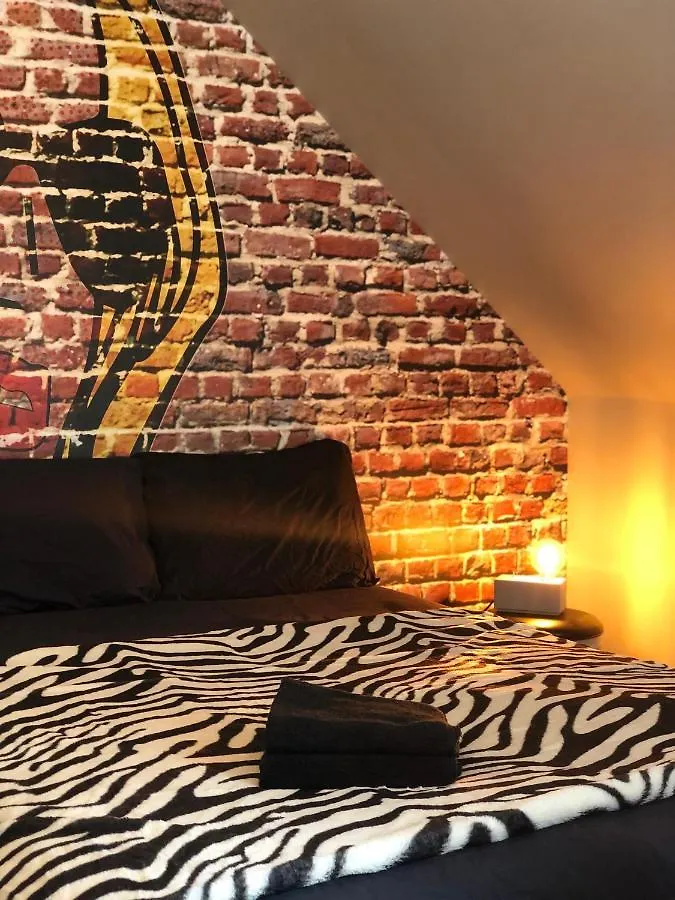 Le Studio D'Angele : Blondie Bruz Apartamento